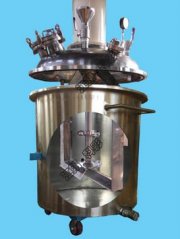 抽真空厚壁搅拌缸的图片