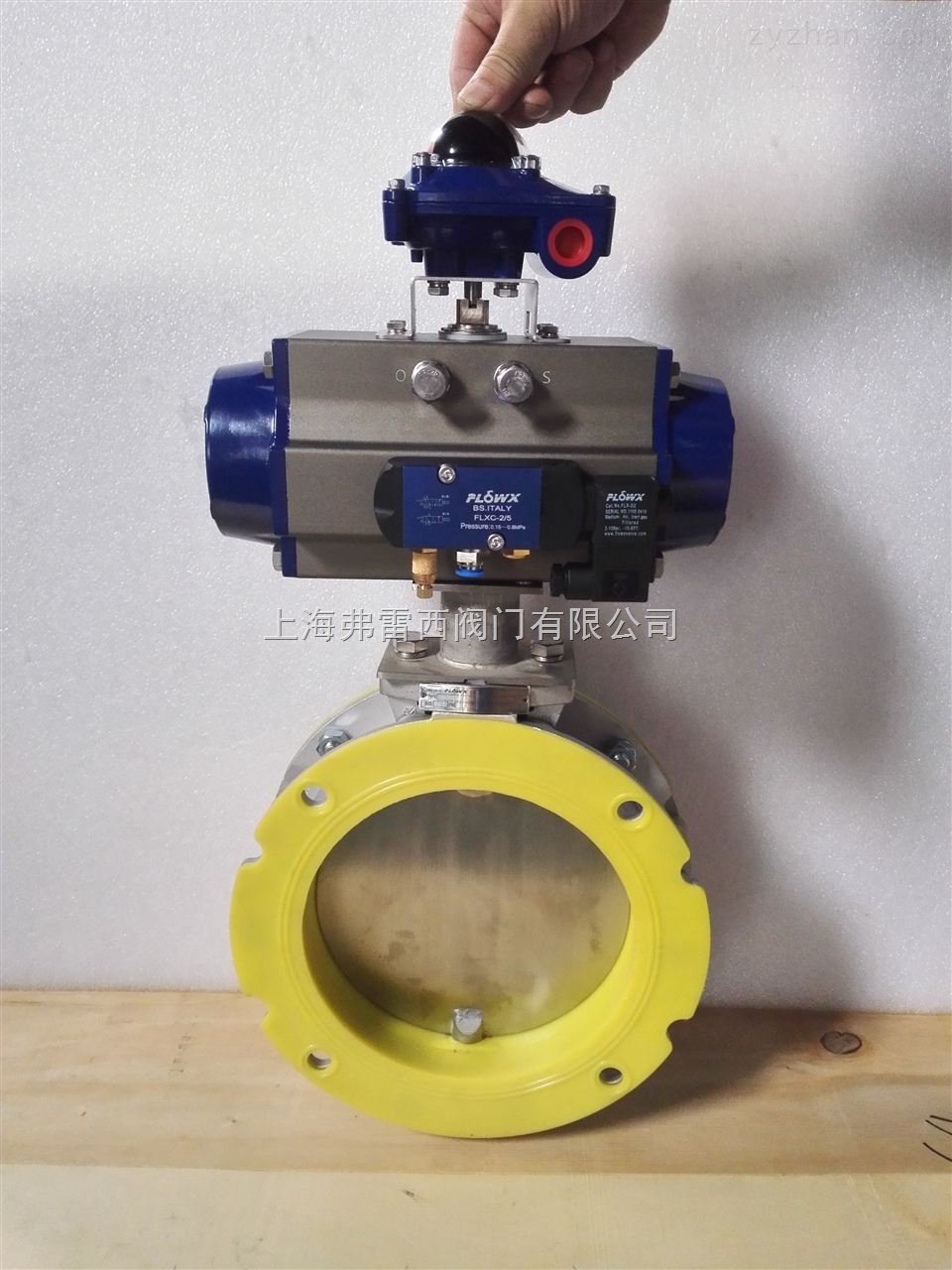 FLOWX气动蝶阀，气动粉末蝶阀，气动调节型双法兰粉末蝶阀的图片