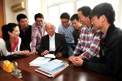 【献力】我国光学、材料学专家干福熹院士