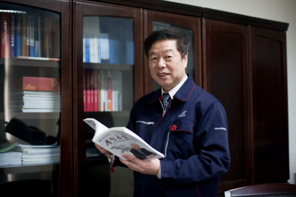 陈祥宝院士：一心扑在复合材料领域的专家