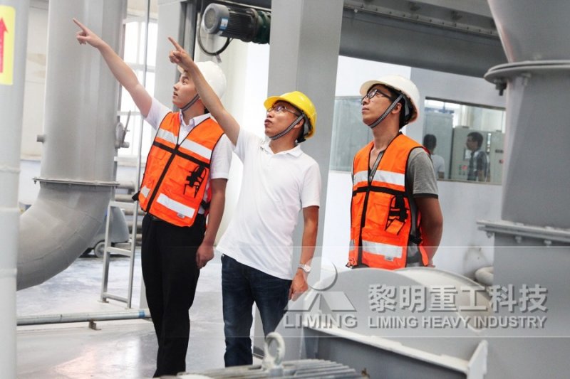 105647_008941_procont.jpg 售后服务团队-安装工程师1.jpg