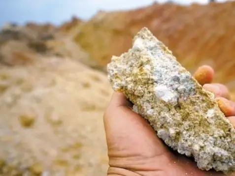 中国稀土新材料：插上科技翅膀 破解“挖土卖土”窘境