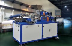 PSHJ型同向平行双螺杆挤出机的图片