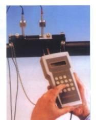 PF204plus/216plus真正的便携式超声波流量计的图片