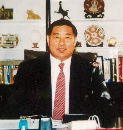 陈光威：负债累累不改碳纤维报国路