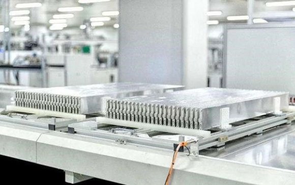 比亚迪、宁德时代能否带领磷酸铁锂重新坐上正极材料第一的宝座？