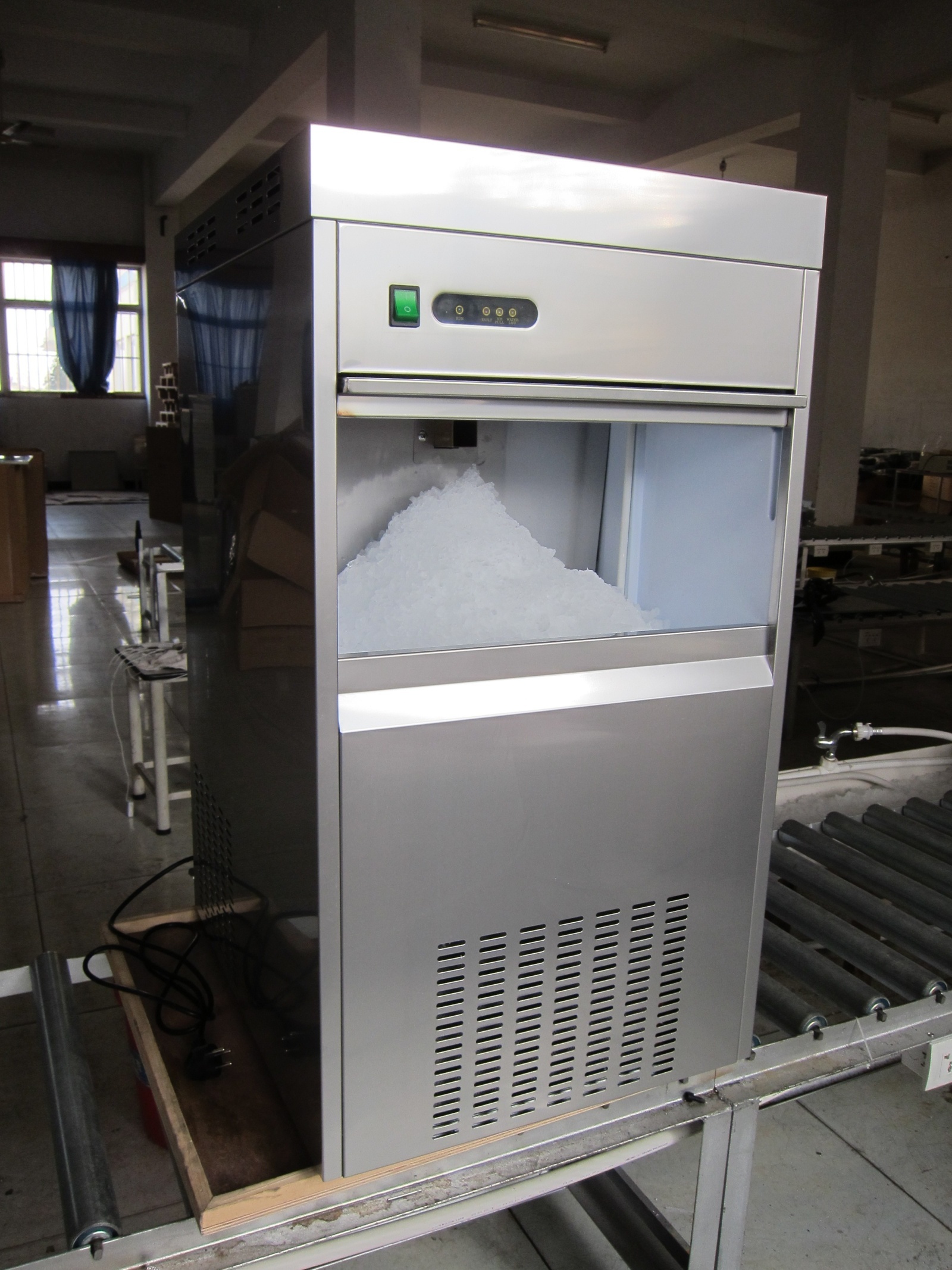 麦艾仕实验室常用制冷设备雪花制冰机IMS-40的图片