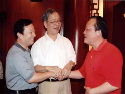 中国玻纤工业自力更生发展新技术往事
