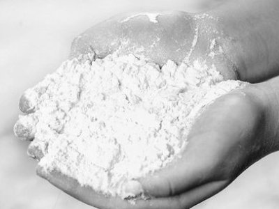 安全、高品质的滑石粉哪里找！看这里—龙广滑石