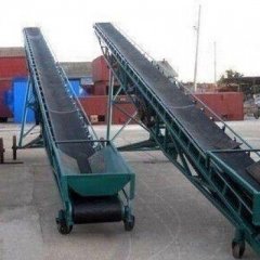 小型粮食输送机的图片