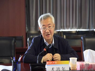 才鸿年院士：为坦克造甲衣