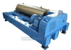 LW型卧式螺旋卸料沉降离心机的图片