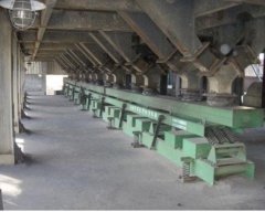 SZF型惯性振动热料输送机的图片