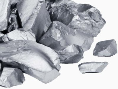 光伏硅片、电池跌价势头不止 硅料重返“1”时代