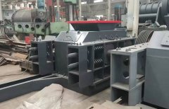 对辊破碎机的图片