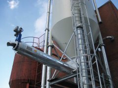 料仓和计量螺杆的图片