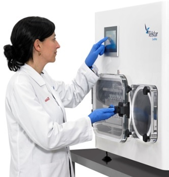 桌上中试型冻干机LYOBETA MINI的图片