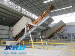 集装箱卸料平台的图片