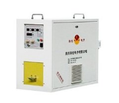 超音频电源的图片