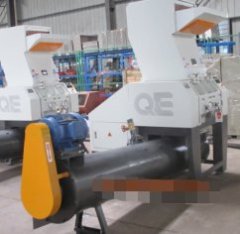 清洗回收粉碎机的图片