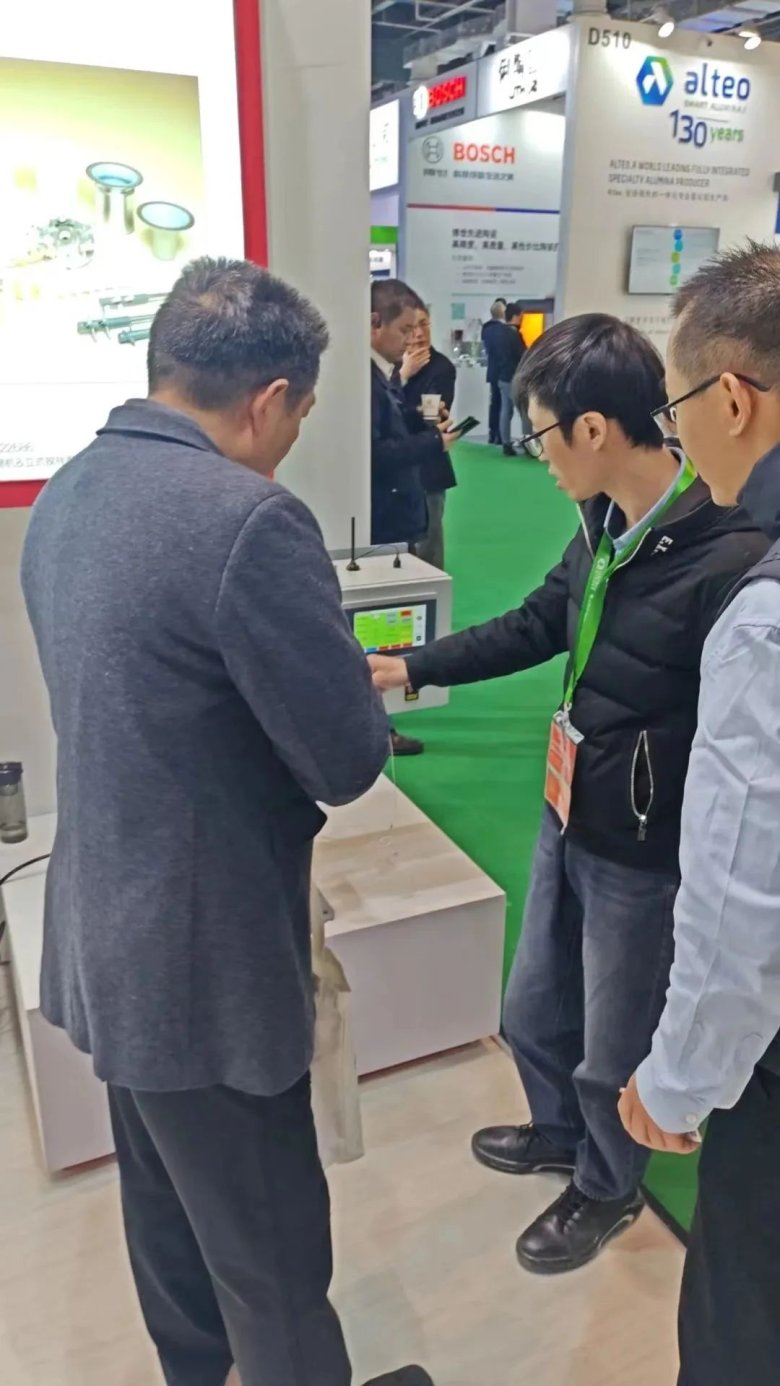 085006_388223_gsdt.jpg 085006_388223_gsdt.jpg