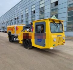 FCB-3 矿用柴油机无轨爆破器材运输车的图片