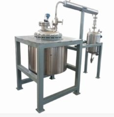 100l高温高压塑料热解反应釜的图片