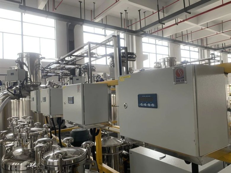 082436_690300_gsdt.jpg 082436_690300_gsdt.jpg