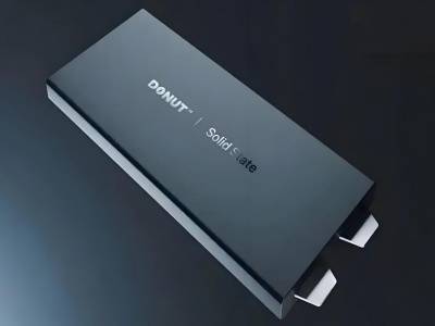 成本可与磷酸铁锂电池持平，“全球首款”全固态电池量产后，磷酸铁锂电池何去何从？