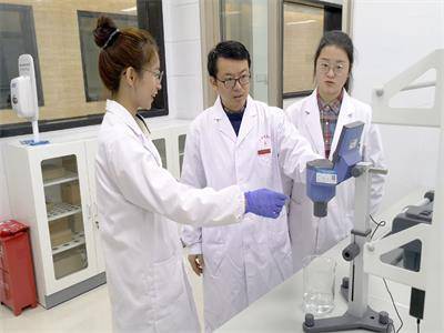 江西中医药大学伍振峰教授：让中药制造更智能