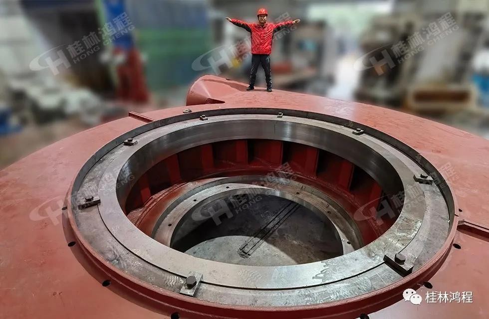 桂林鸿程首台HC3000全球超大型雷蒙磨正式投入市场 桂林鸿程首台HC3000全球超大型雷蒙磨正式投入市场