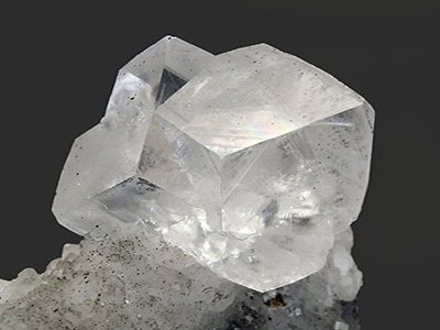 填料级白云石的湿法研磨及其影响因素