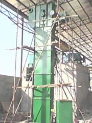 链条式提升机的图片