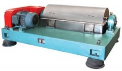 LW系列卧式螺旋卸料沉降离心机的图片