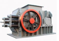 辊式破碎机的图片