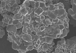 如何合理提高三元材料极片的压实密度？