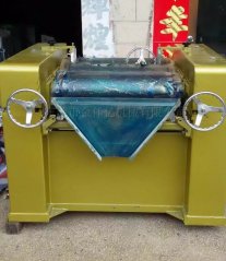 S60三辊研磨机的图片