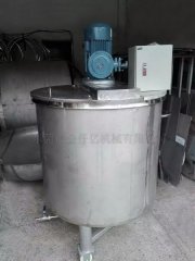 不锈钢搅拌桶的图片