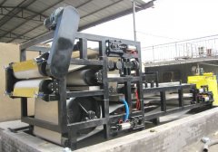 带式压滤机的图片