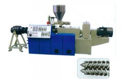 锥形双螺杆挤出机的图片