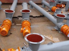 大倾角输送机铰刀的图片