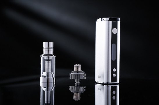 锂电池厂商亿纬锂能市值蒸发超百亿 成败皆因电子烟