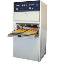 氙灯老化试验箱的图片