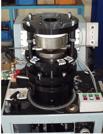 汽车薄钢板冷热成型试验机的图片