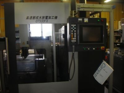 全自动精密微孔加工装置的图片