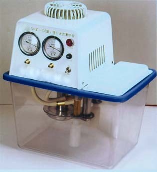 循环水式真空泵的图片