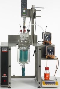 全自动反应釜系统的图片