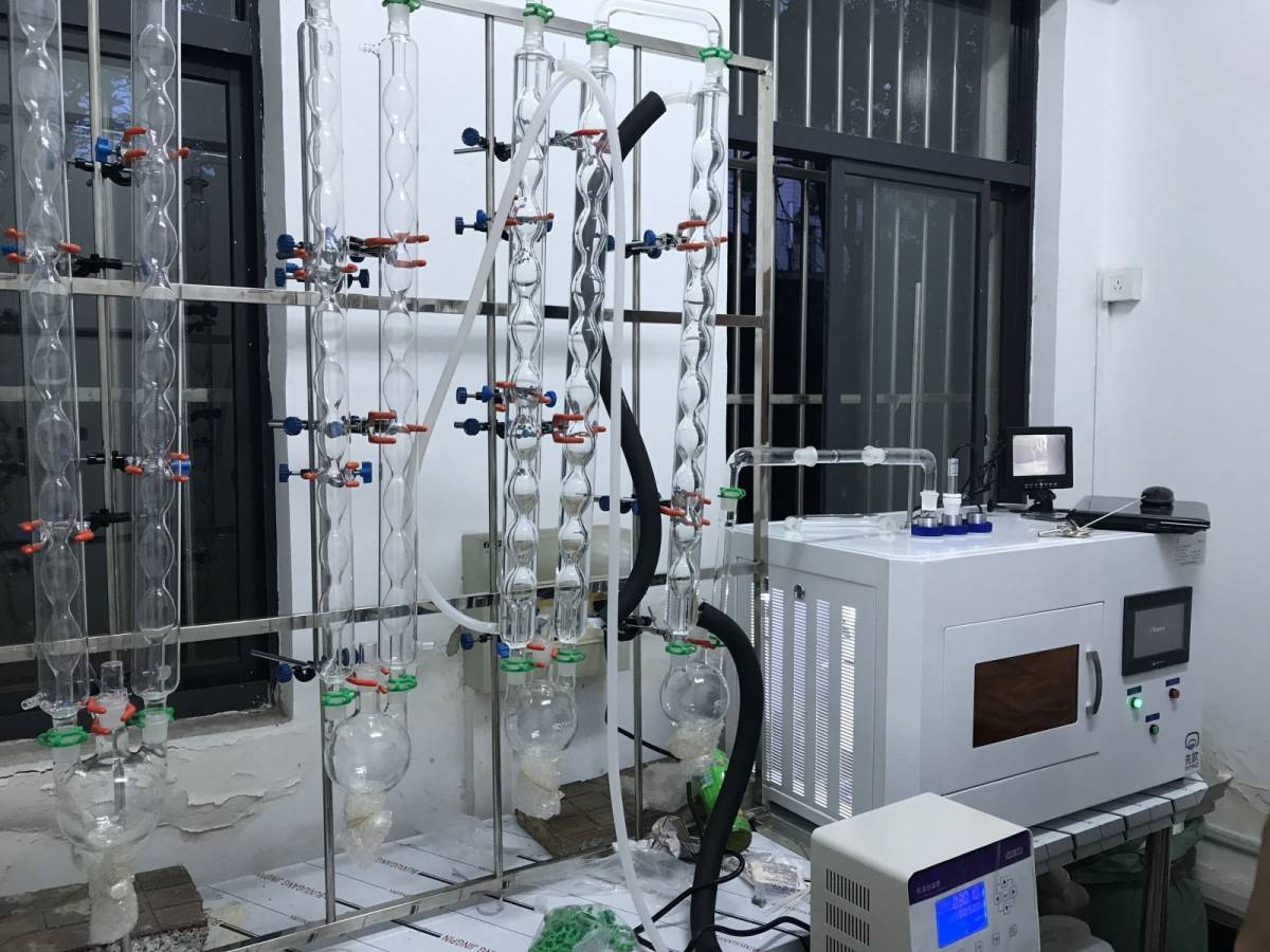 微波热裂解反应器的图片