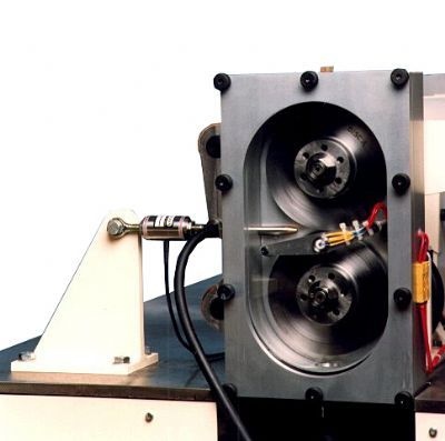 TE 73高速双辊试验机的图片