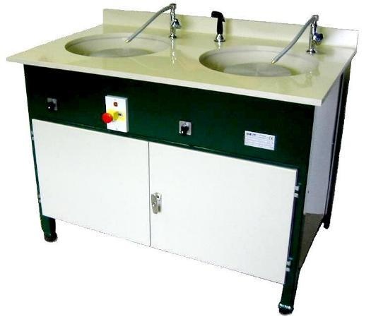 双台手动抛光机的图片